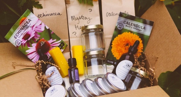 Apothecary At Home Black Friday Sale: 25% Off Herbal Apprentice Box!