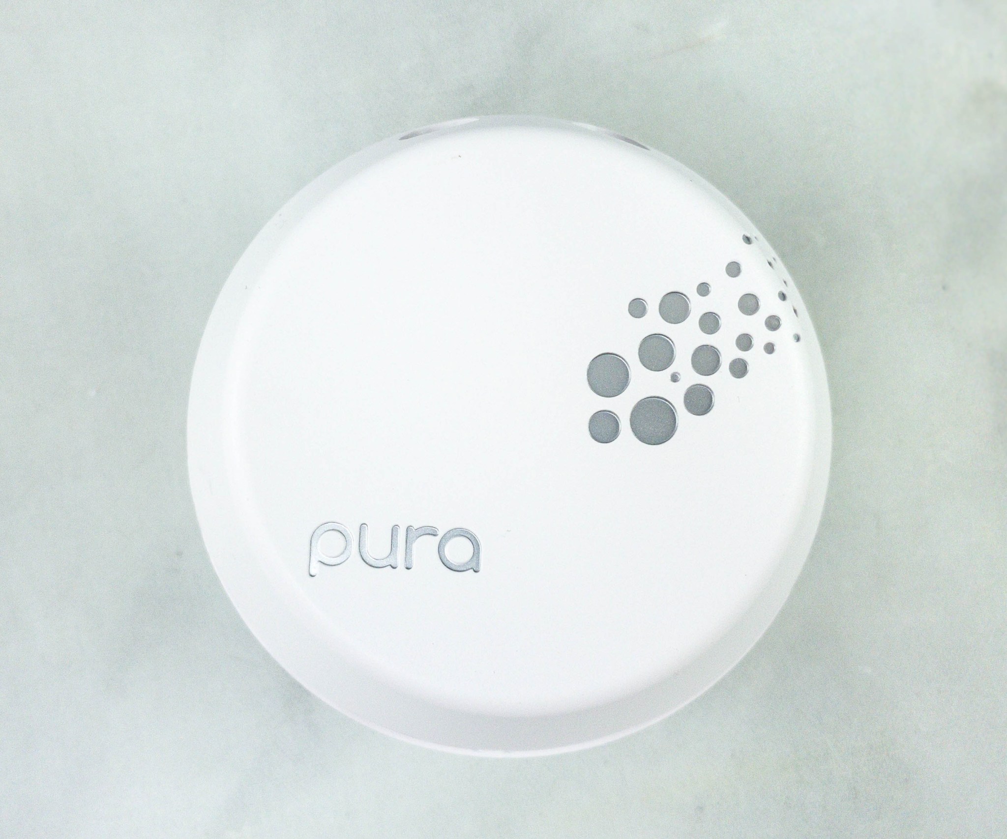 Pura Fragrance Diffuser Review + Coupon Hello Subscription