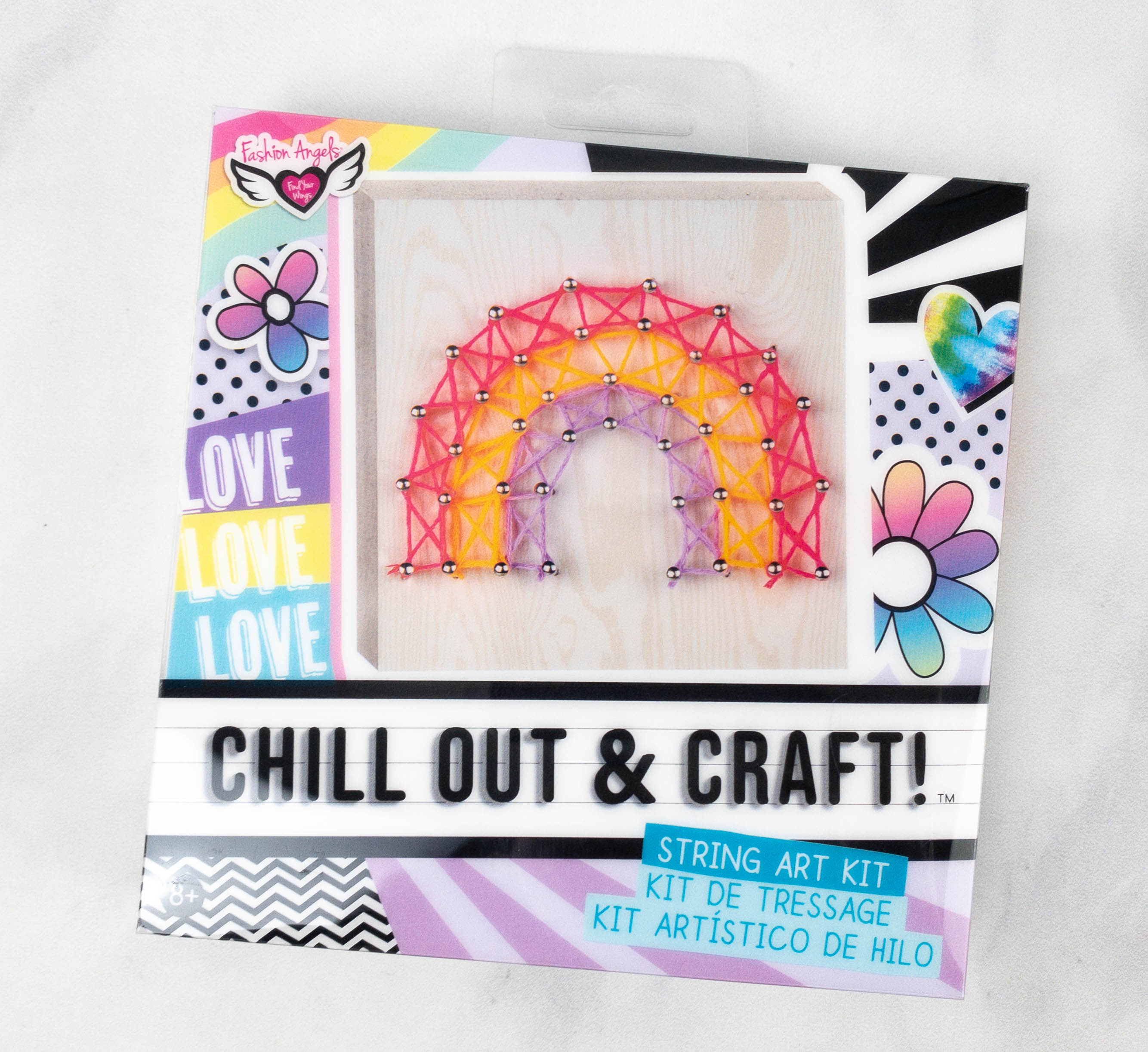 Chill Out & Craft Rainbow String Art Kit Chill Out & Craft Rainbow String Art Kit