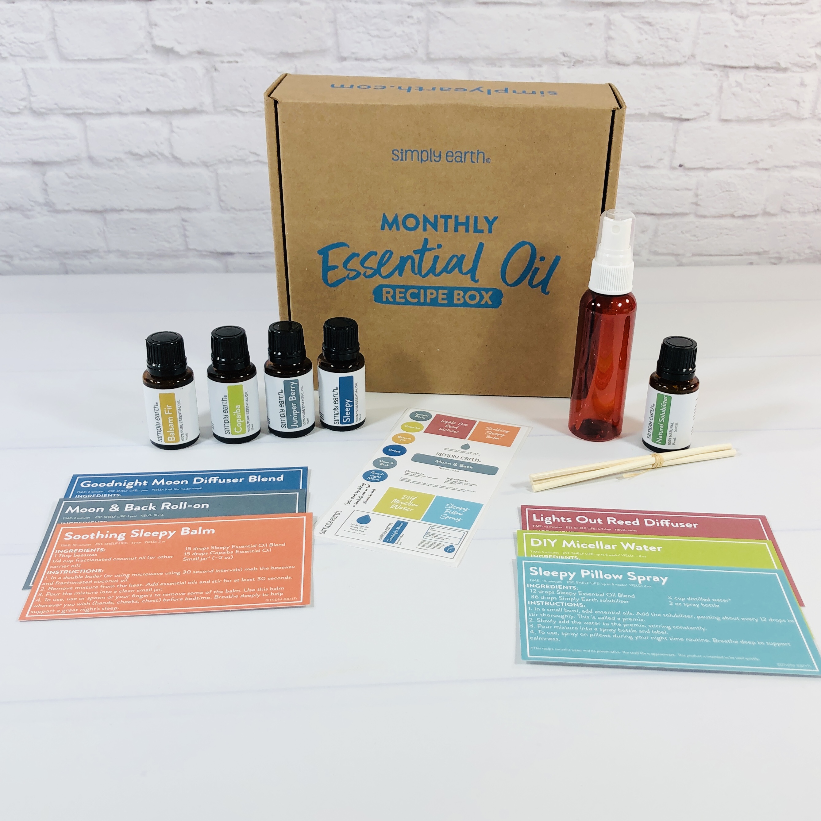 Simply Earth April 2021 Essential Oil Subscription Box Review + Coupon -  Hello Subscription