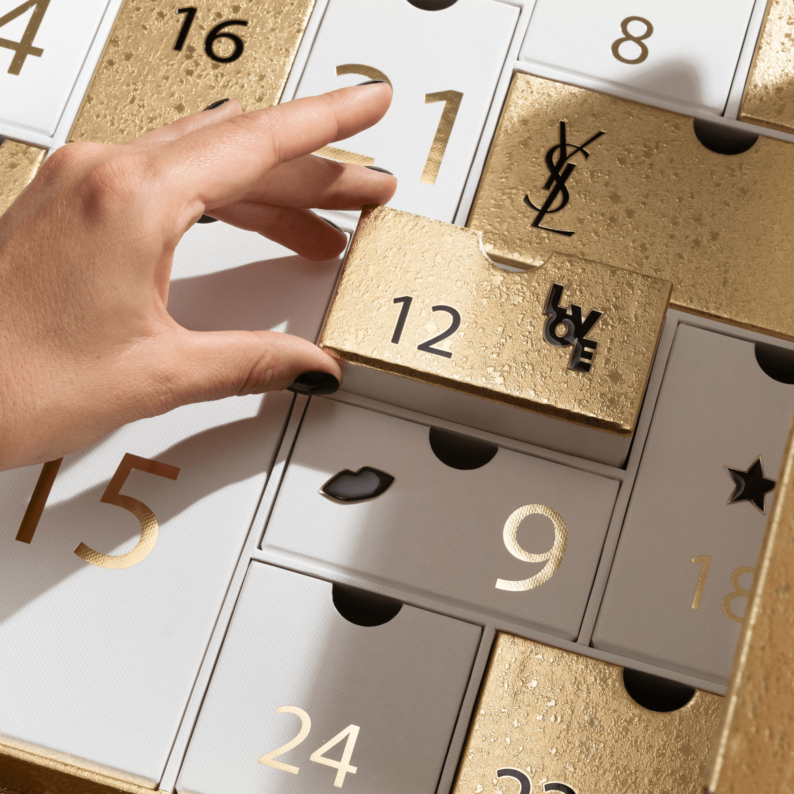 YSL Advent Calendar 2021: Mini and Full Size YSL Bestsellers + Full  Spoilers! - Hello Subscription