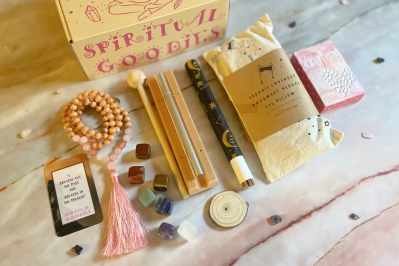 Spiritual Goodies Black Friday Deal: Save $20 On Crystals, Affirmations, & More!