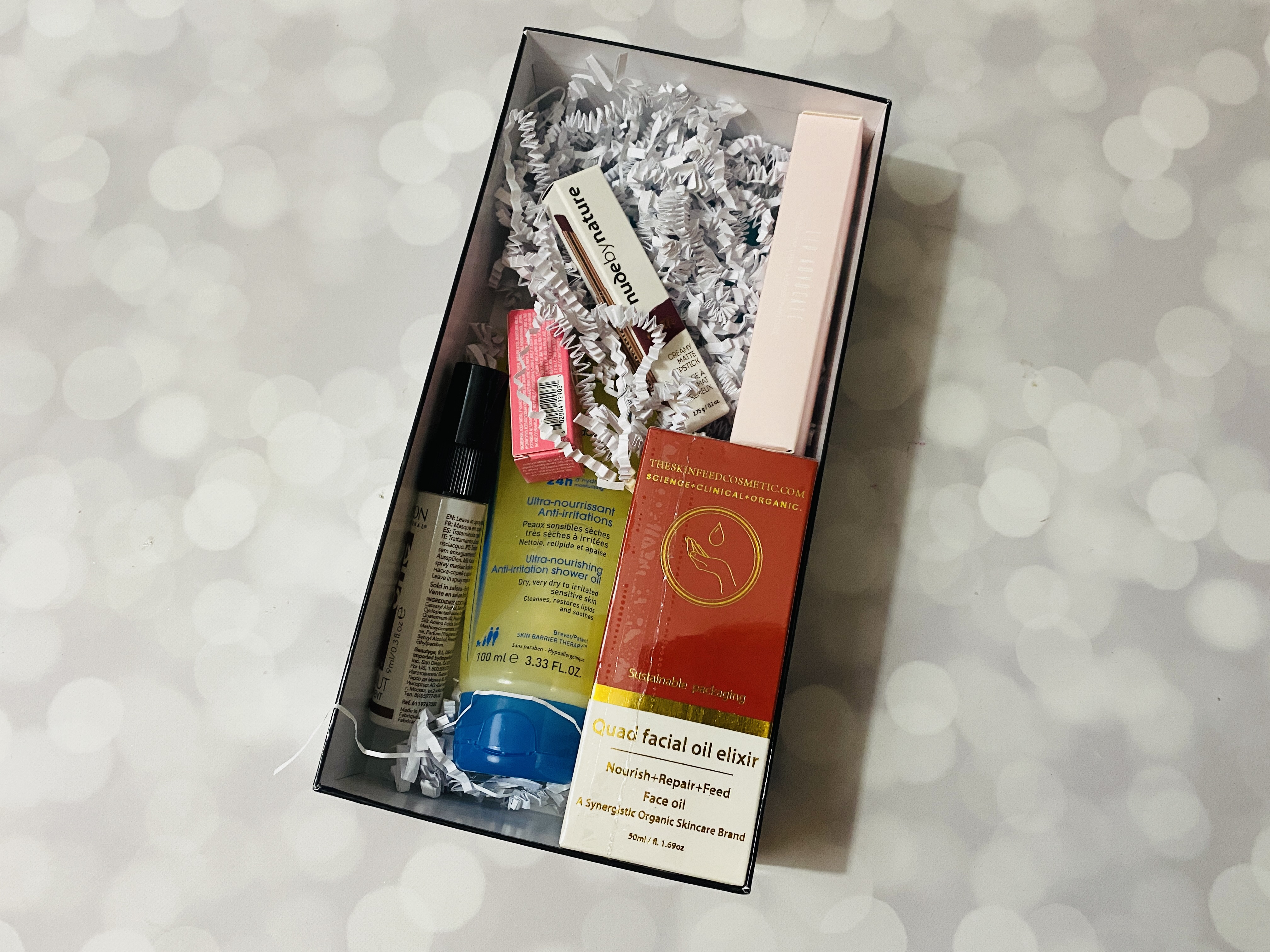 【新品未開封＋おまけ付き】Hyuk's Best Skincare Box Bomibox #1 Korean Skincare Box