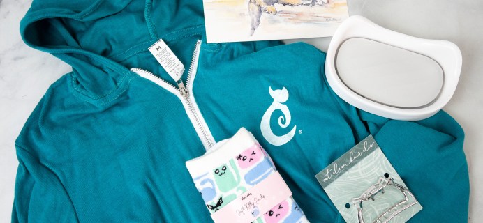 Cat Lady Box January 2022 Subscription Box Review – PAWS & REFRESH BOX!