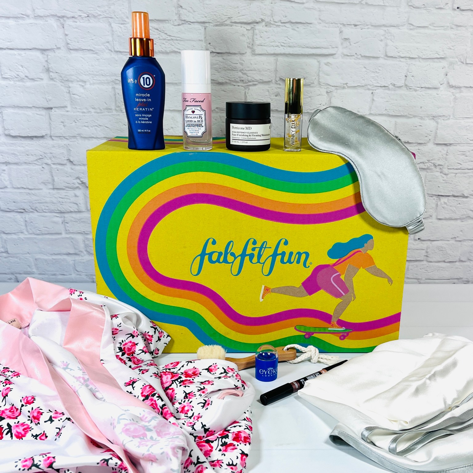 FabFitFun Reviews Get All The Details At Hello Subscription!