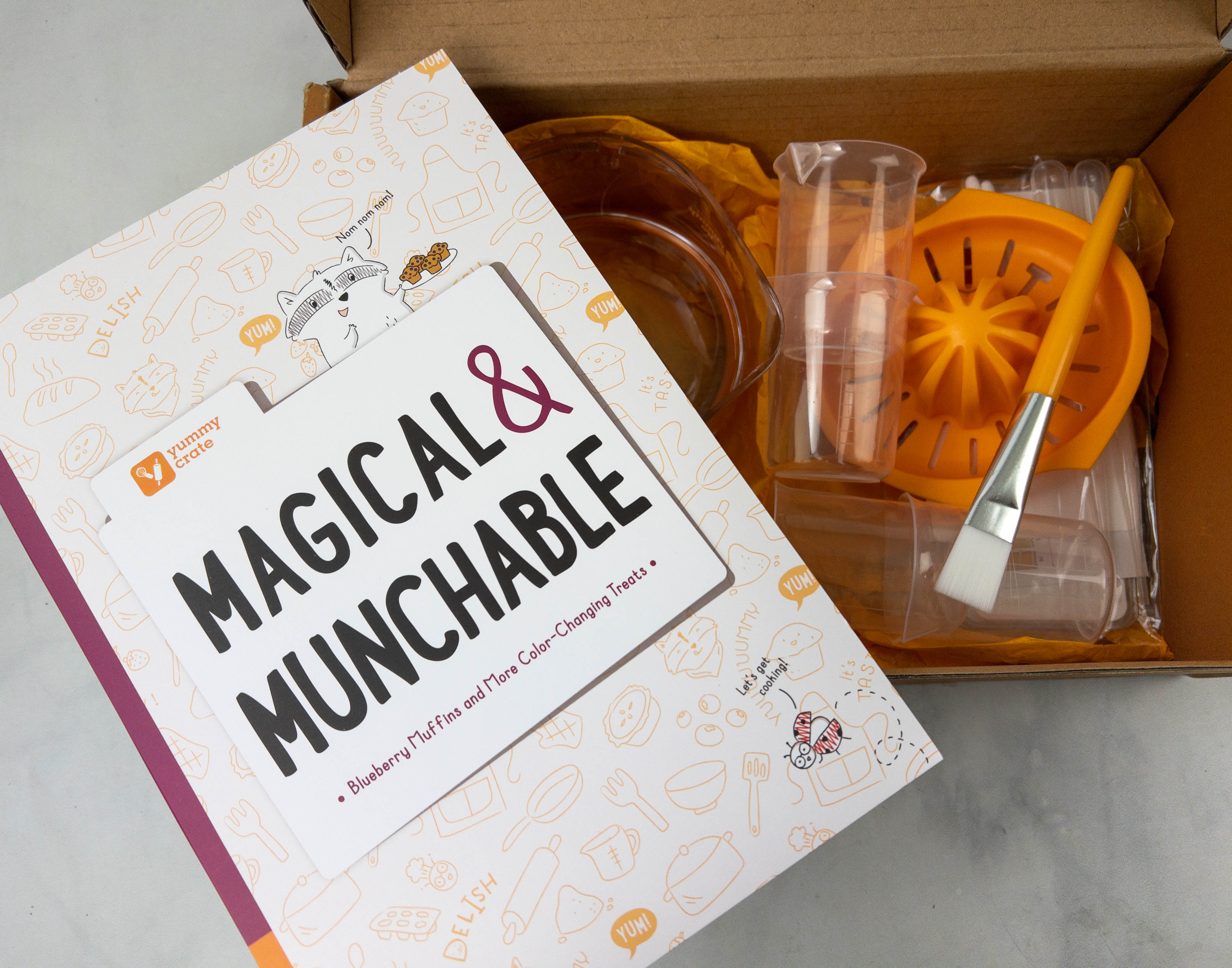 MAGICAL & MUNCHABLE: Color-Changing Treats from Yummy Crate Review