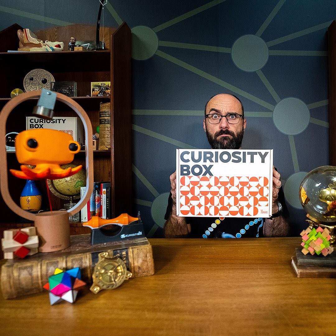 https://hellosubscription.com/wp-content/uploads/2022/12/curiosity-box-gift.jpg?quality=90&strip=all