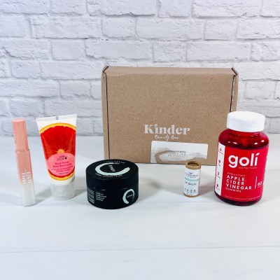 Kinder Beauty Box February 2023 Review: The Glowgetter Box