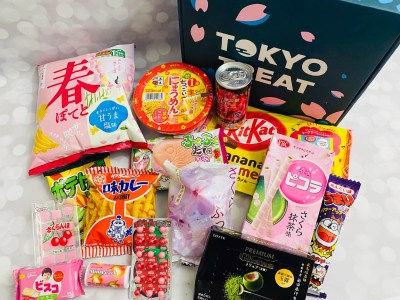 Tokyo Treat May 2023 Review: Sakura Starlight Snackfest