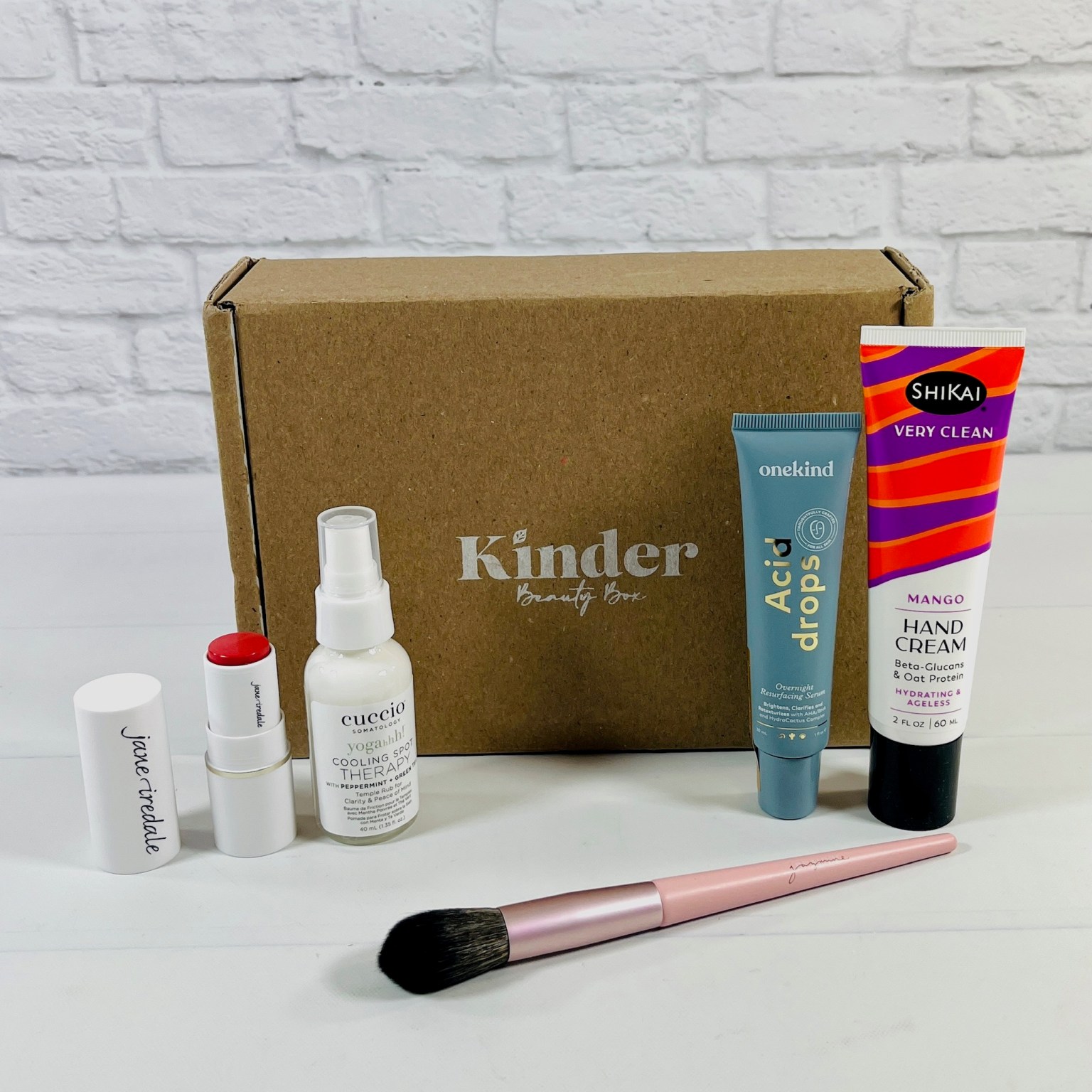 Kinder Beauty Box July 2023 Review GLOW TIME BOX Hello Subscription
