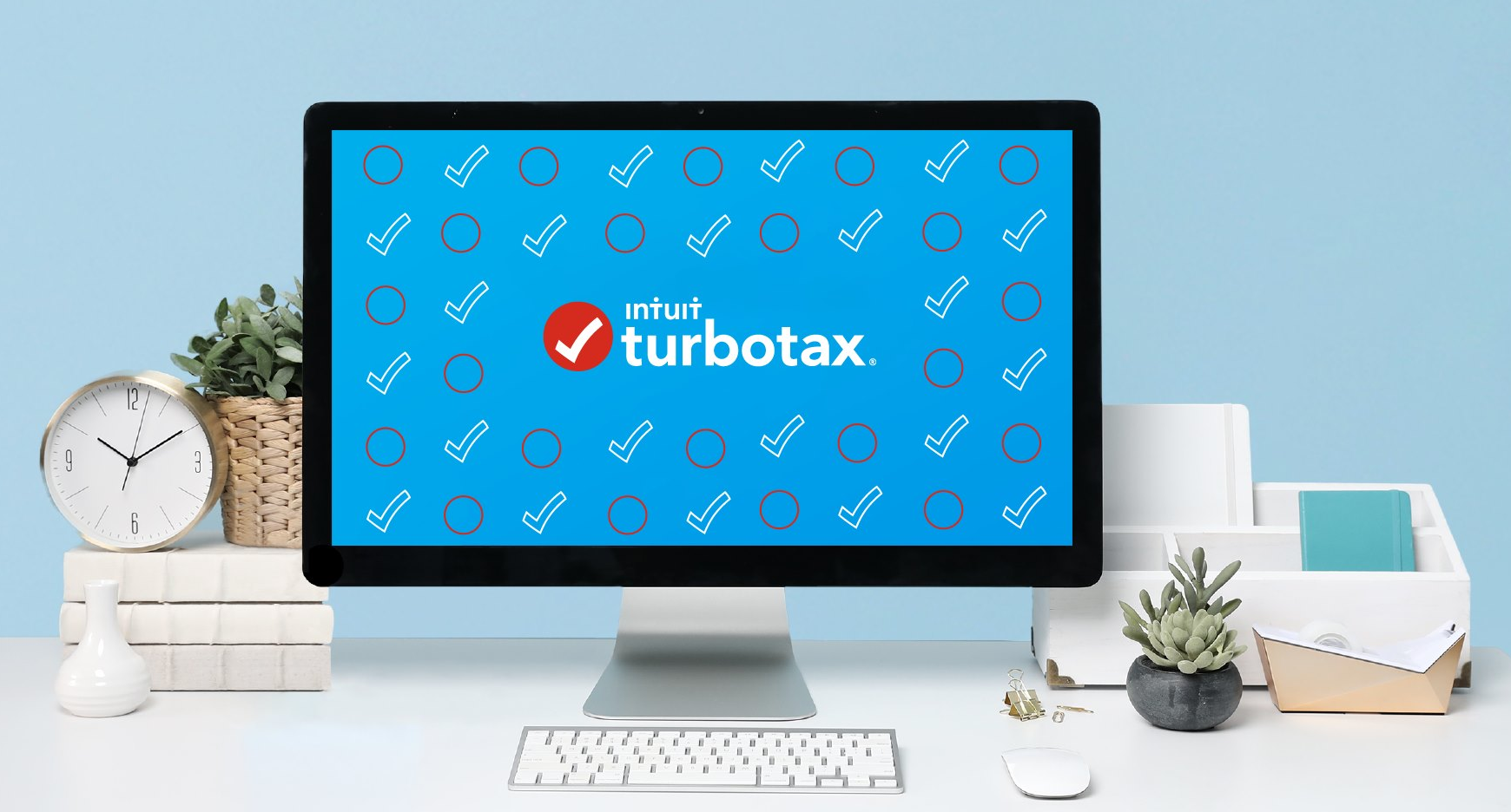 TurboTax Deluxe Federal + State 2022 (Digital or Physical) + $10 Amazon GC