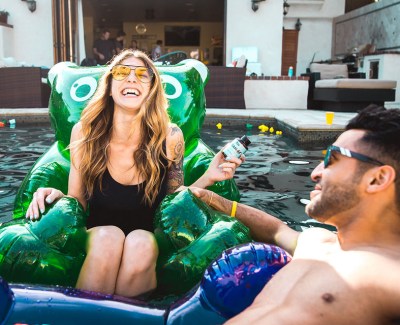 Say Hello to Sunday Scaries: The Ultimate CBD Solution for Stress, Sleep & Focus