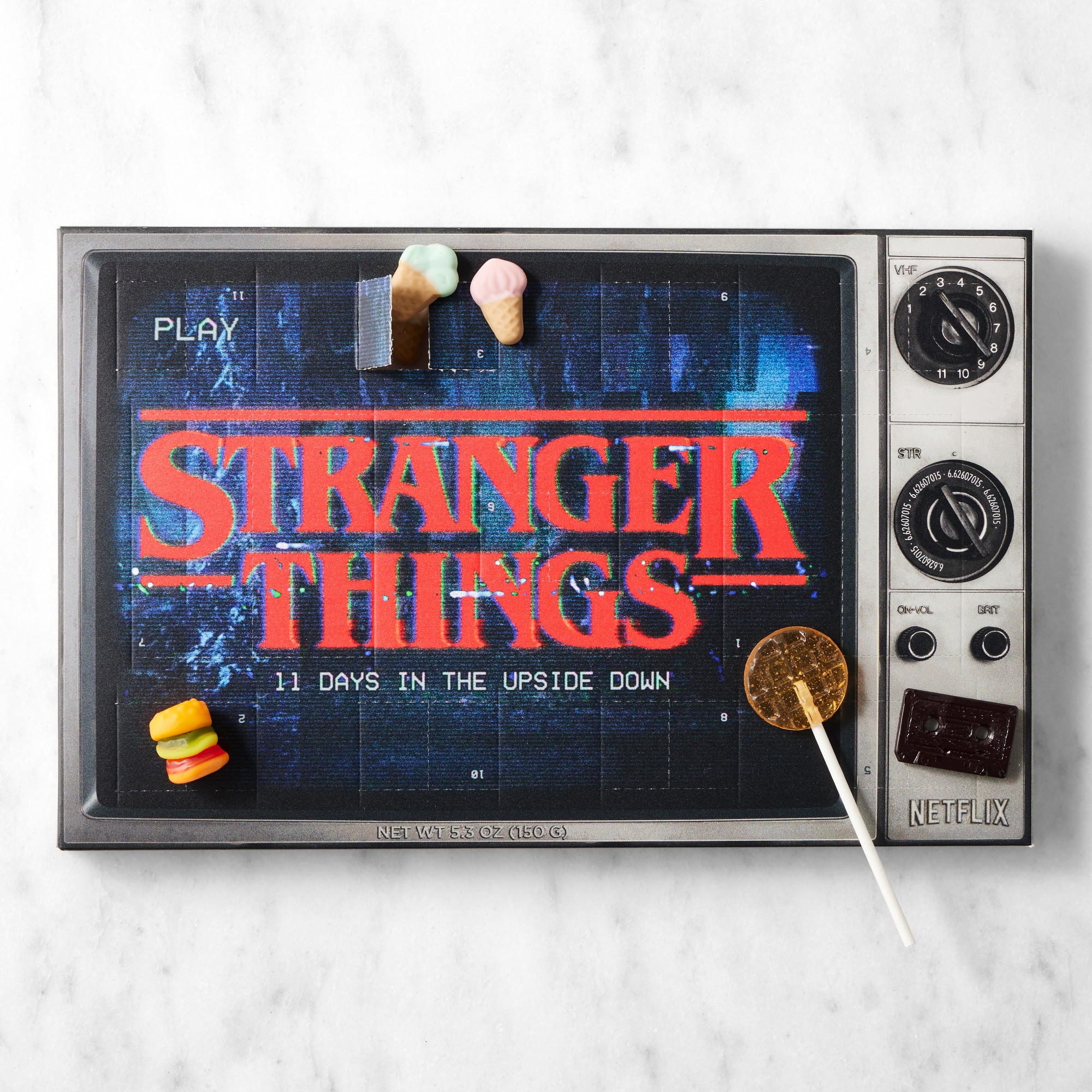 Stranger Things ピザボックス　ストレンジャーシングス　キャンドル Stranger Things Gummies Advent Calendar: Featuring Hamburger and