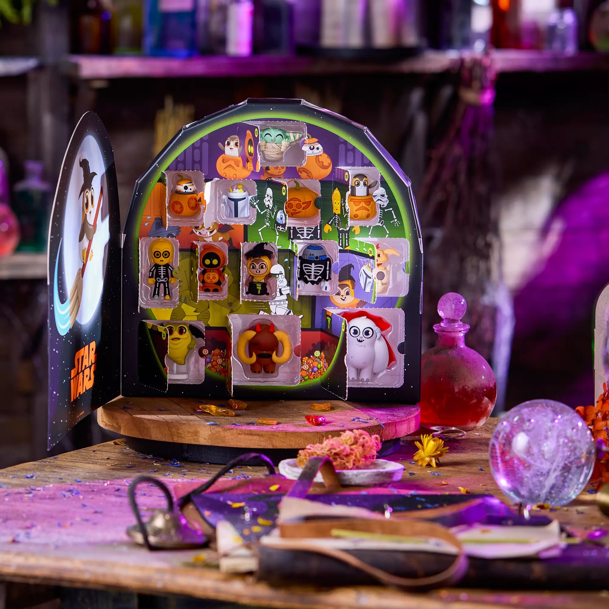スターウォーズ ビニールフィギュア ハロウィンカウントダウンカレンダー Star Wars Vinyl Figures 13-Piece Halloween Countdown Calendar